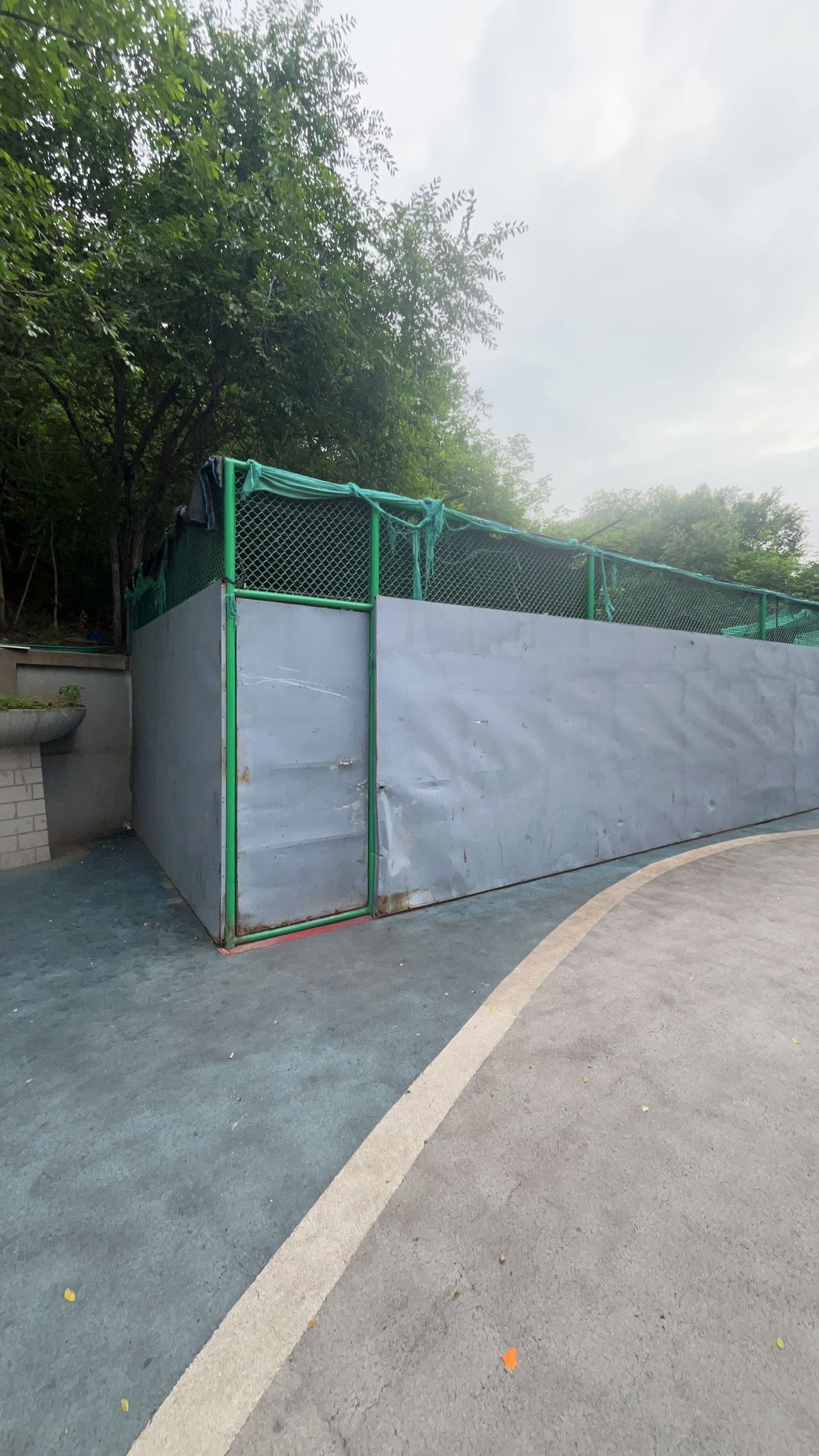 南山乐园乒乓场场地图片1