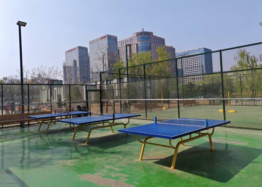 西土城地铁E口南侧乒乓球场场地图片1