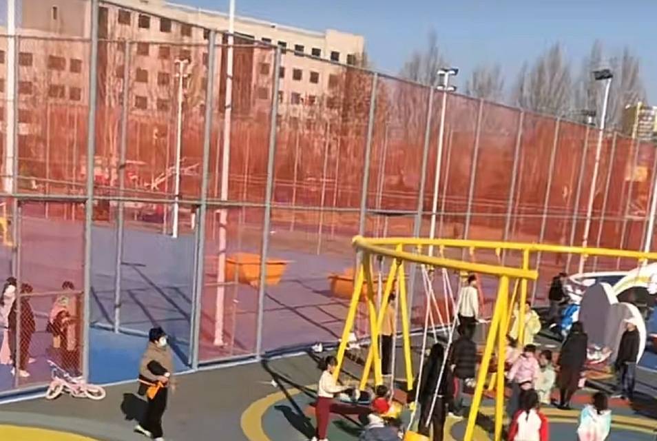 容城县体育公园乒乓球台场地图片1